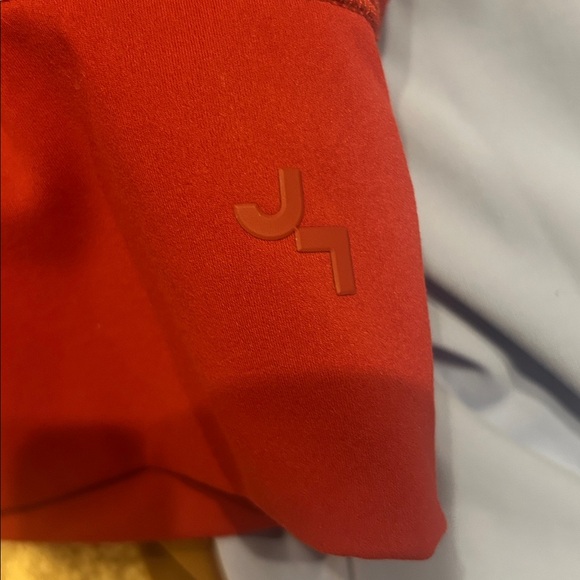 JoyLab Women's NWOT Athletic Crop Tops - Picture 9 of 11